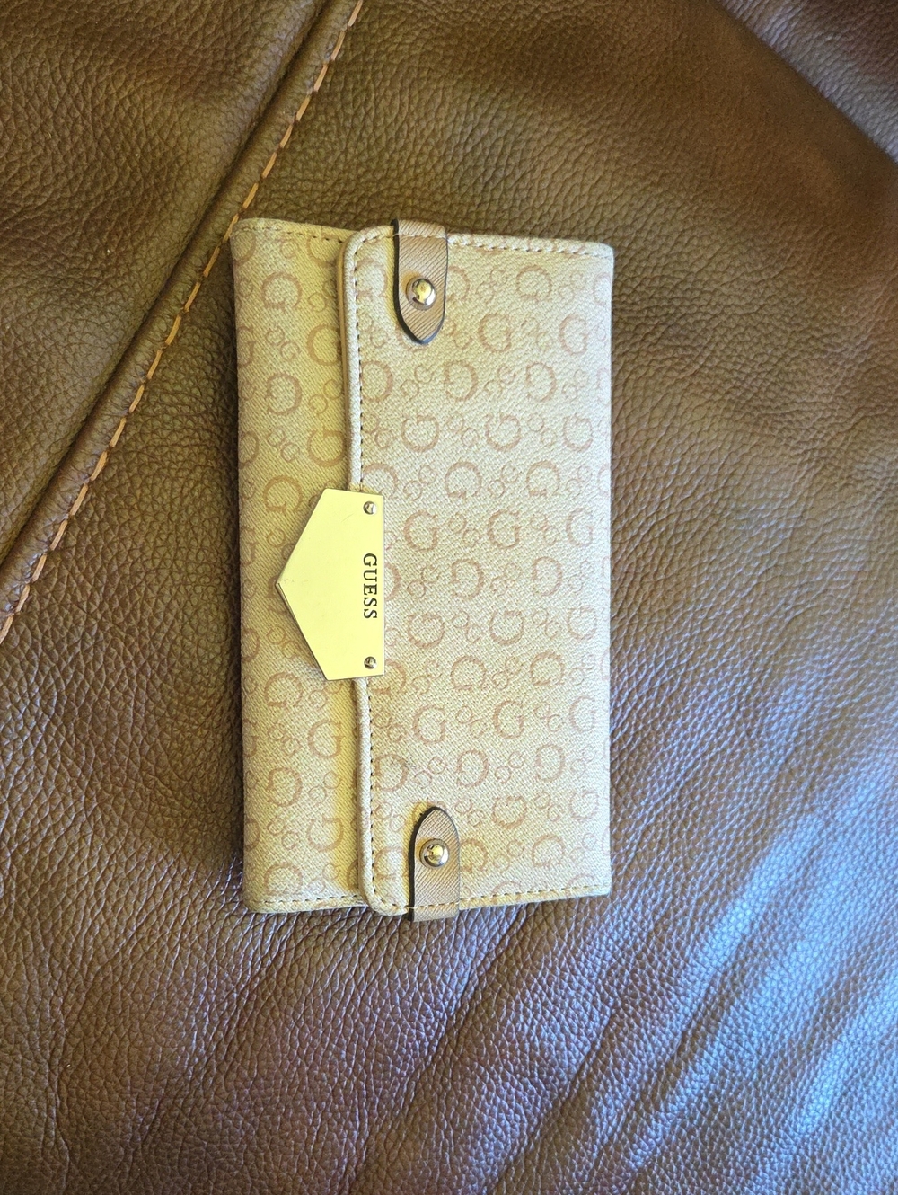 GUESS Beige Monogram Wallet with Gold Logo Plate